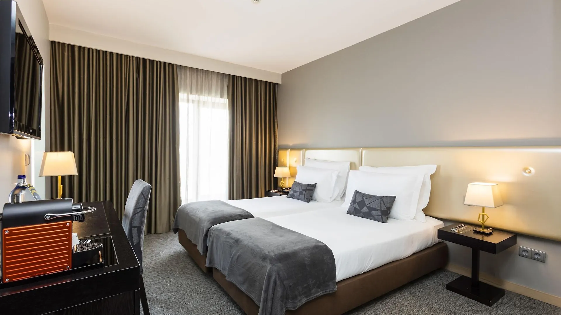 Czar Lisbon Hotel 4*,