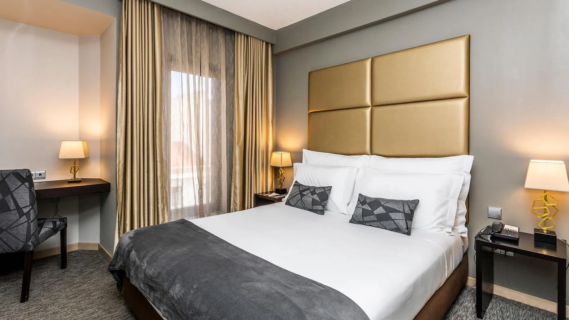 Czar Lisbon Hotel